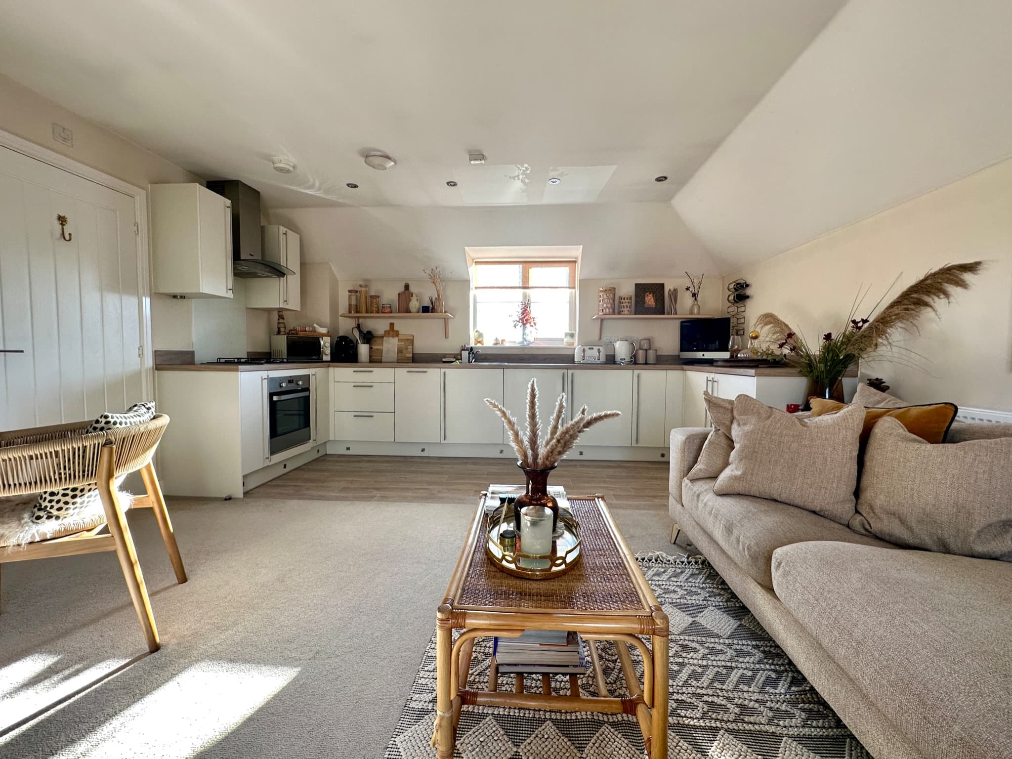 Hayes Drive, Three Mile Cross, RG7