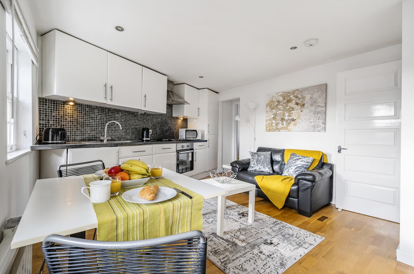 Kings Road, Reading, RG1